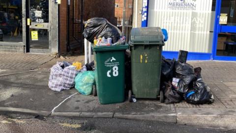 rubbish bins in Coventry