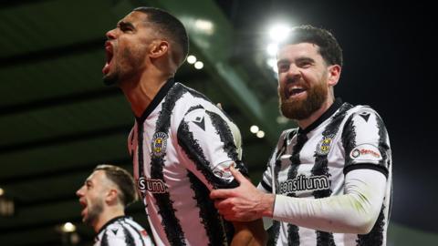 St Mirren celebrate