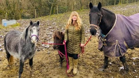 Amanda Jones and horses