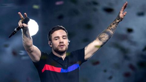 An image of Liam Payne performing 