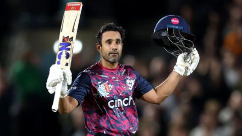 Ravi Bopara celebrates his century