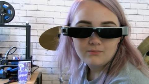 Alice with hi-tech glasses