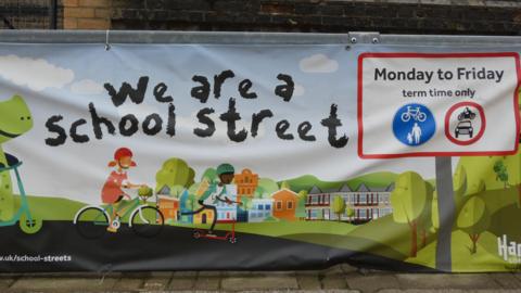 A School Streets sign in Haringey