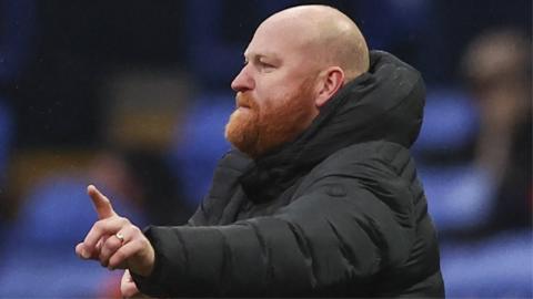 Solihull Moors boss Andy Whing on the touchline