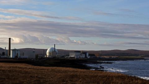 Seann Ionad Niuclasach Dhùnrath