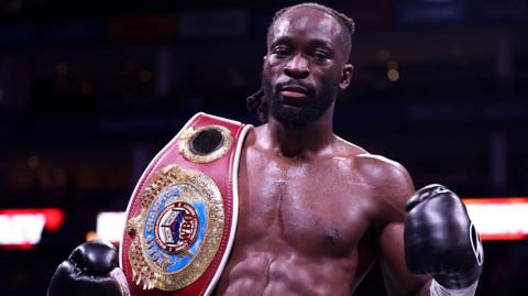 Denzel Bentley celebrates after beating Endry Saavedra in April