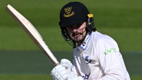 Oli Carter scored 33 not out to help Sussex defeat Durham on day four at Hove