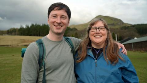 Ramsay MacMahon agus Maureen NicLeòid