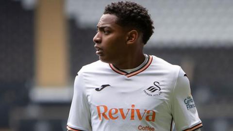 Aimar Govea in action for Swansea Under-21s last season