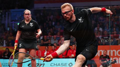 Tesni Evans and Joel Makin in action at the 2022 Commonwealth Games