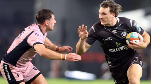 New Cardiff signing (right) Le Roux Malan played for Sharks against Cardiff in March 2026