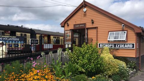 Bishops Lydeard train station ticket office