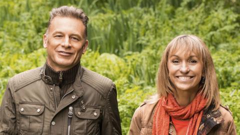 Chris Packham and Michaela Strachan