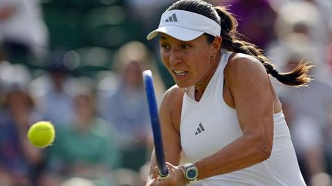 Jessica Pegula hits a backhand