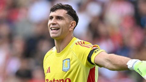 Aston Villa goalkeeper Emiliano Martinez gesticulates