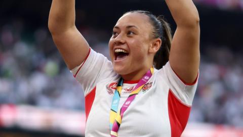 Maddie Feaunati