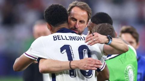 Gareth Southgate hugs Jude Bellingham