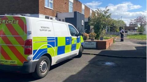 Police at Bolde Way, Spital