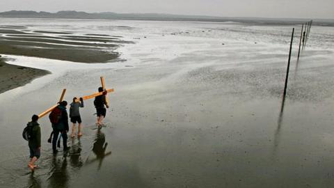 Pilgrims head to Holy Island