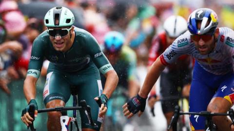 Jonathan Milan wins stage 17 of the 2025 Tour de France