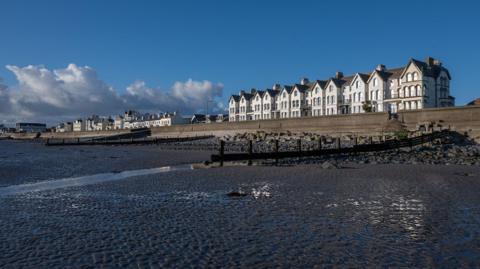 Houses near Castletown shore