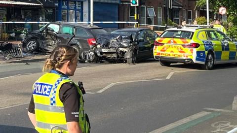 Crash scene in Anlaby Road, Hull