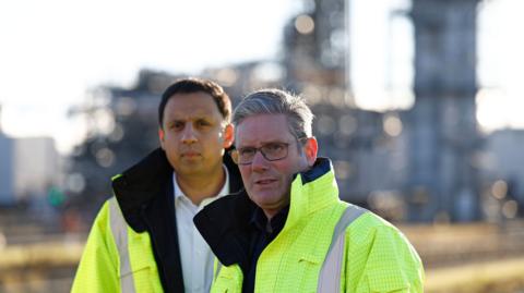 Anas Sarwar and Sir Keir Starmer