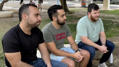 Three Israeli students speak to Jeremy Bowen