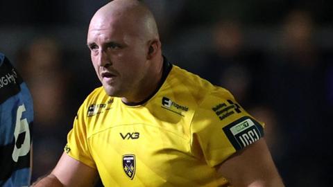 Dillon Lewis in action for Dragons