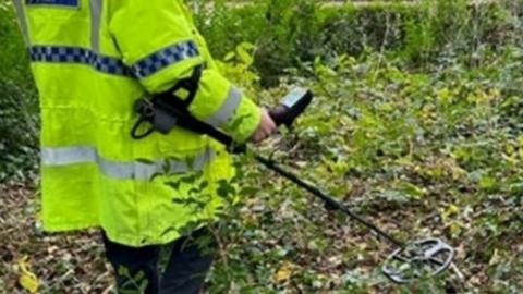 Police metal detectorist