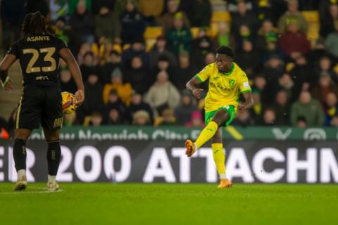 Amankwah Forson scoring his first goal for Norwich City