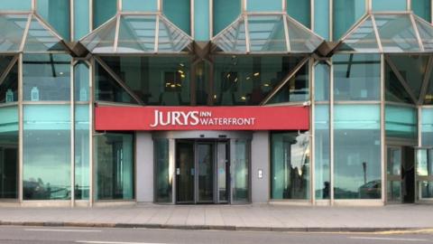Main entrance to Jurys Inn waterfront hotel in Brighton