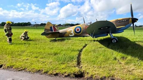 Spitfire Mk IX MK356 having been landed by Flt Lt Andy Preece