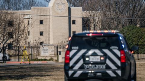 FBI vehicle outside the synagogue crime scene