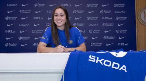 Giulia Dragoni signs for Chelsea