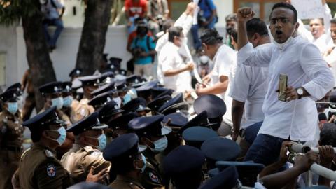 Protesters in Colombo, 3 April