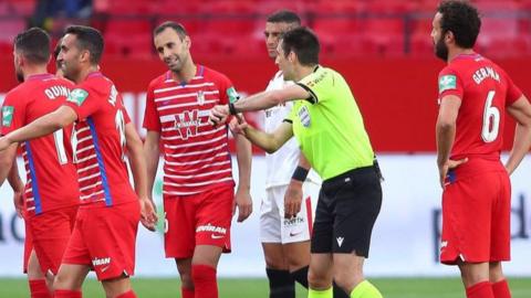 Granada players protest early full-time whistle