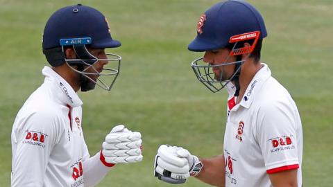 Feroze Khushi and Alastair Cook shared a vital partnership of 86 for Essex