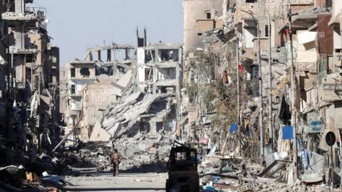 Destroyed street in Raqqa