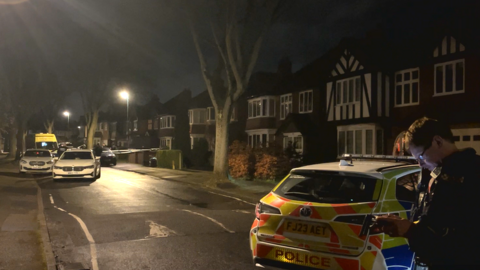 Cordon in Harrow Road, Wollaton