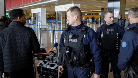 Police on patrol in Orly airport - 18 March