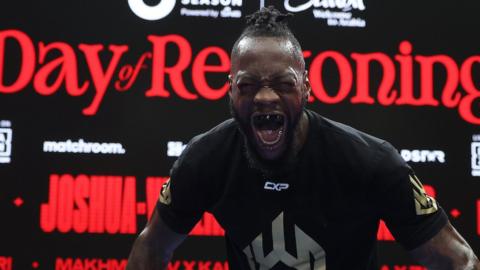 Deontay Wilder shouts his trademark 'Bomb squad' at workouts