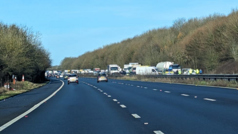 Queuing traffic on the M20