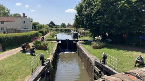 The Maunsel Lock On The Bridgwater And Taunton Canal