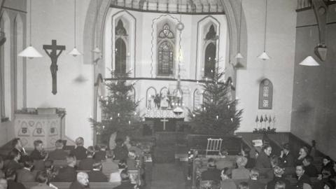 Christmas service from the 1930s