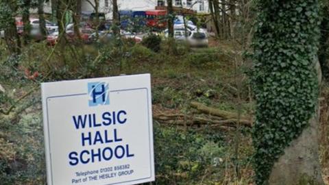 Wilsic Hall School entrance