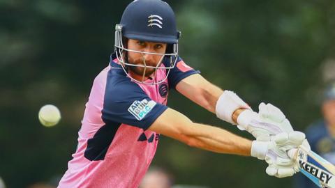 Steve Eskinazi in action for Middlesex