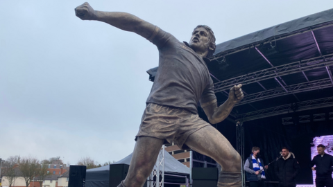 Kevin Beattie statue