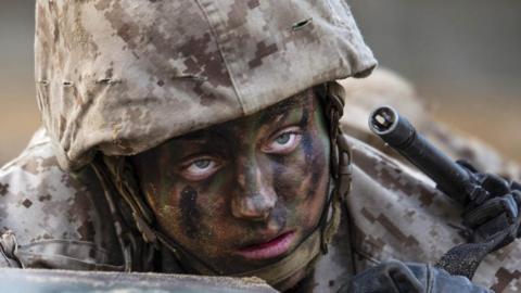 US military nude photo sharing scandal widens beyond Marines - BBC News