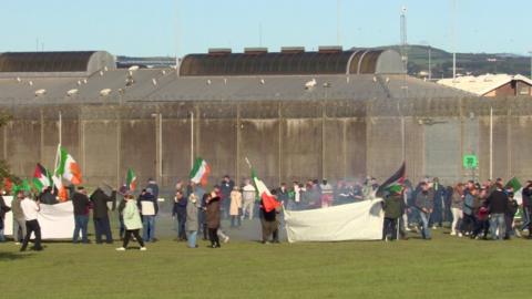 A demonstration took place outside Maghaberry Prison in support of dissident republicans refusing meals